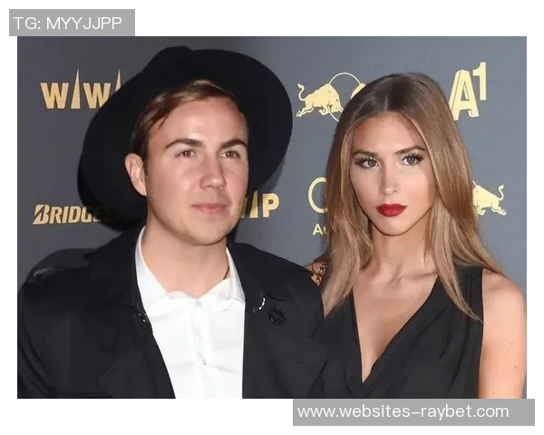 日耳曼战车与高卢雄鸡的激烈对决：一场足球盛宴的战术较量与历史渊源