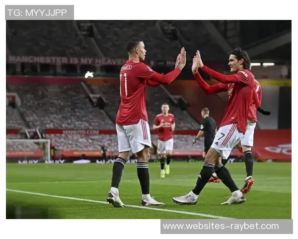 曼联与阿森纳经典对决回顾球迷心中的永恒对抗传奇